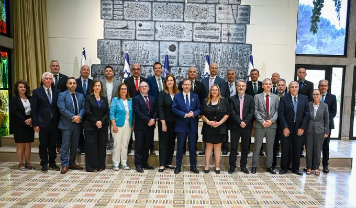 İsxak Hersoq İsrailin Azərbaycana yeni təyin olunmuş səfirini qəbul etdi — 1
