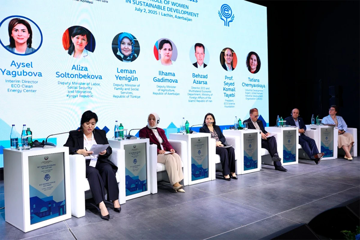 Sonuncu paneldə dayanıqlı inkişafda qadınların rolundan danışıldı