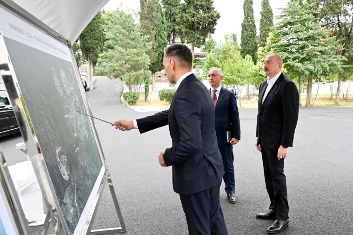 Prezident İlham Əliyev Xankəndi-Şuşa kanat yolunun inşası üçün seçilmiş əraziyə baxdı
