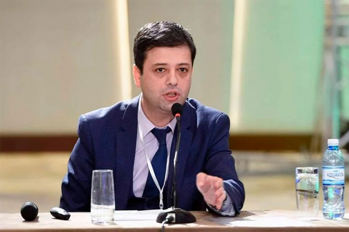 Vüqar Zifəroğlu: “Rusiya dövlət səviyyəsində senzura nümayiş etdirir”