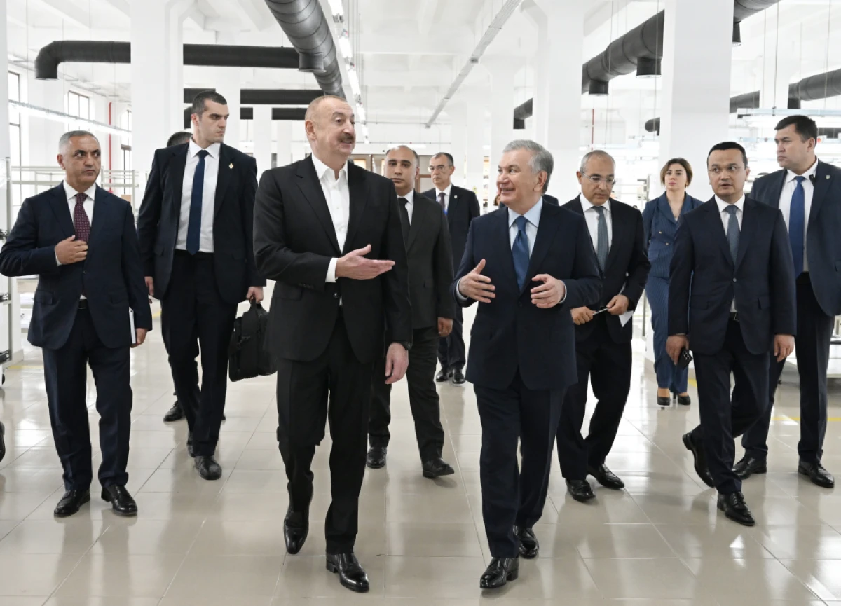 Azərbaycan və Özbəkistan prezidentləri Xankəndidəki “Businesstex JV” tikiş fabrikinin fəaliyyəti ilə tanış oldular — 6