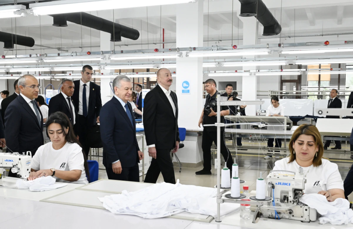 Azərbaycan və Özbəkistan prezidentləri Xankəndidəki “Businesstex JV” tikiş fabrikinin fəaliyyəti ilə tanış oldular — 9