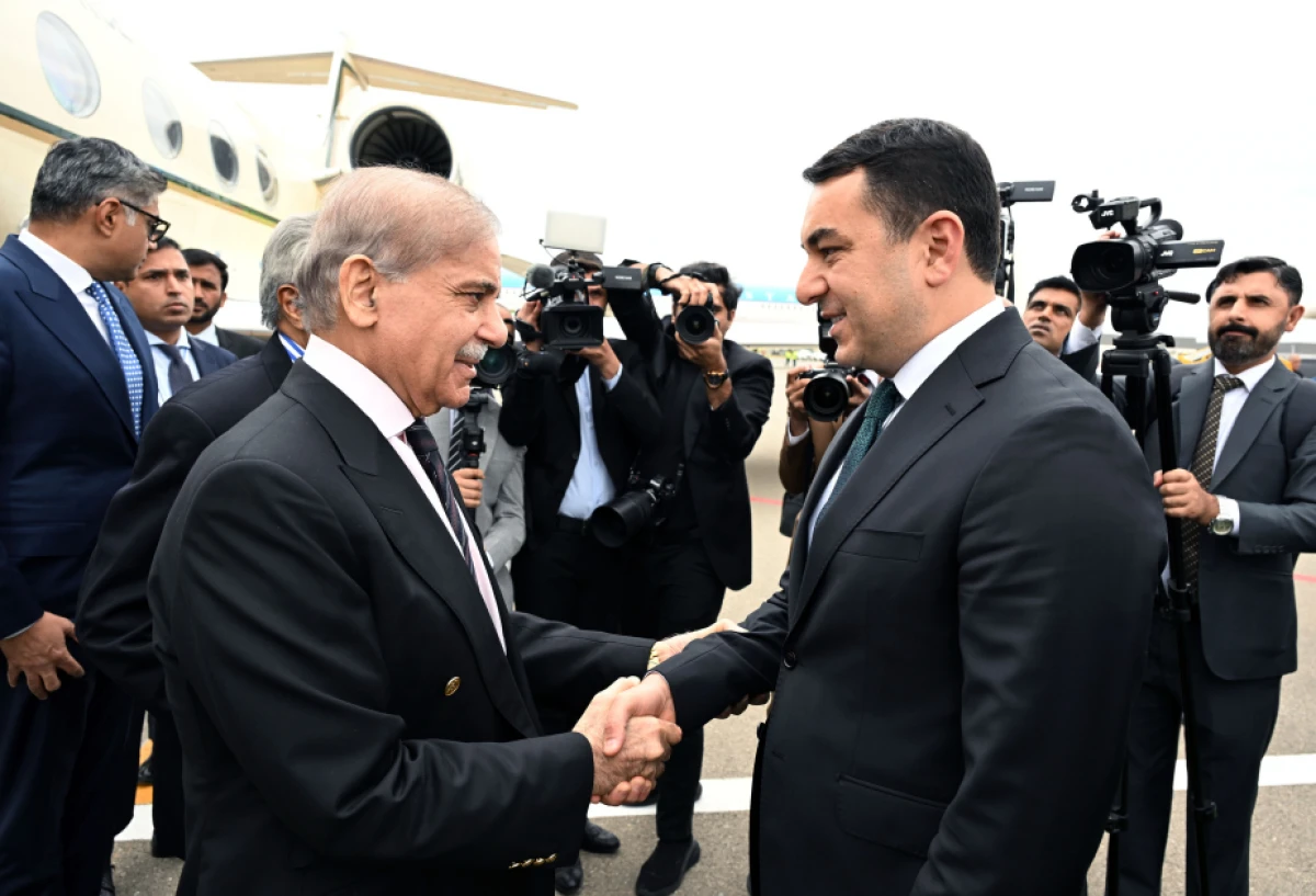 Pakistanın Baş naziri Məhəmməd Şahbaz Şərifin Azərbaycana səfəri başladı — 1