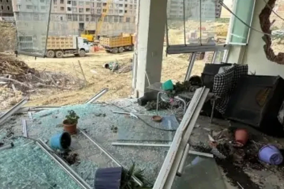 Alatavadakı qalmaqallı mülk söküldü