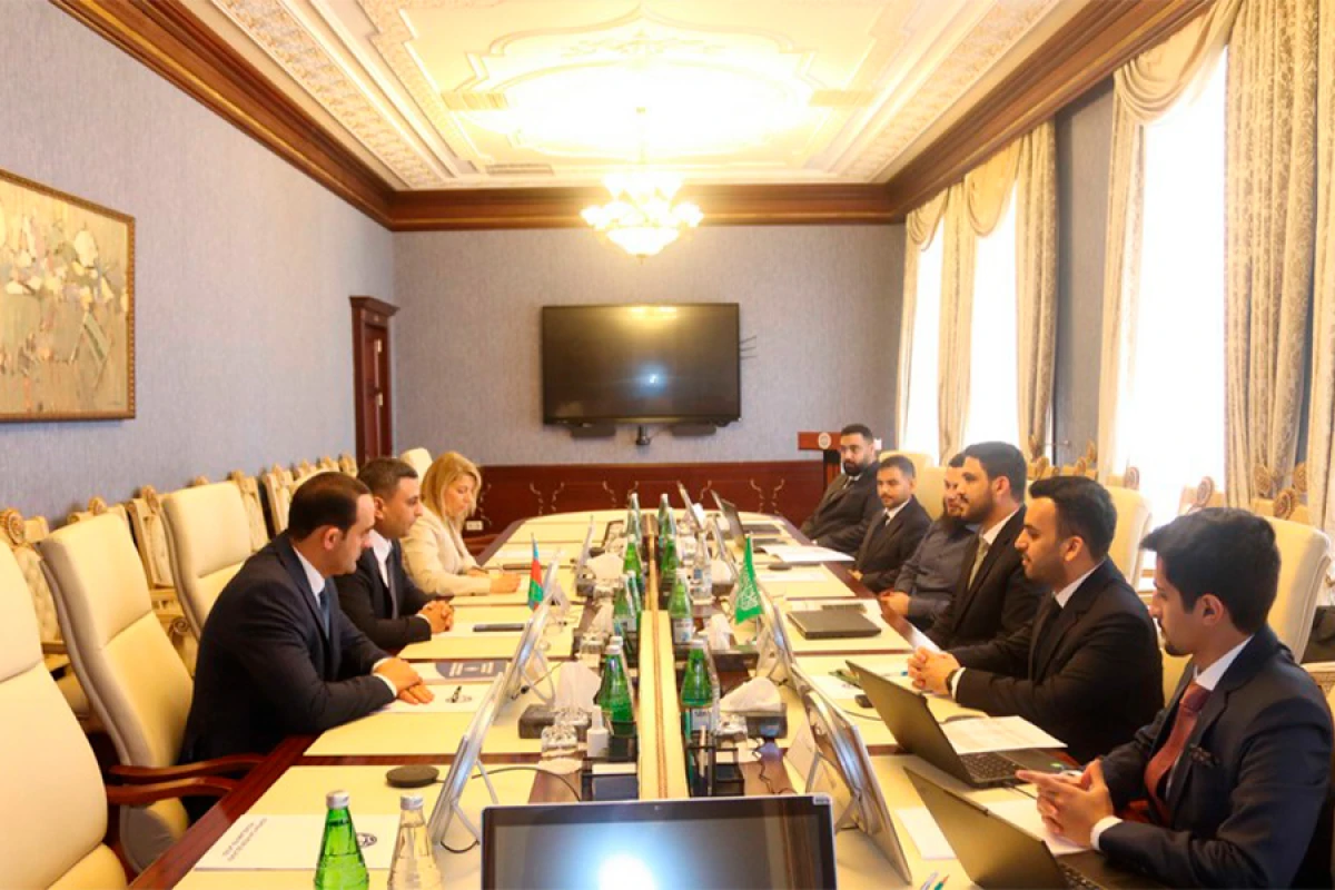 Səudiyyə Ərəbistanının Baş Audit Məhkəməsinin nümayəndələri Bakıda səfərdədir