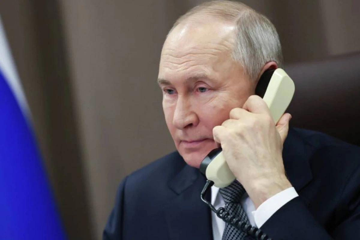 Putin Trampı 5 ildən sonra ilk dəfə təbrik etdi