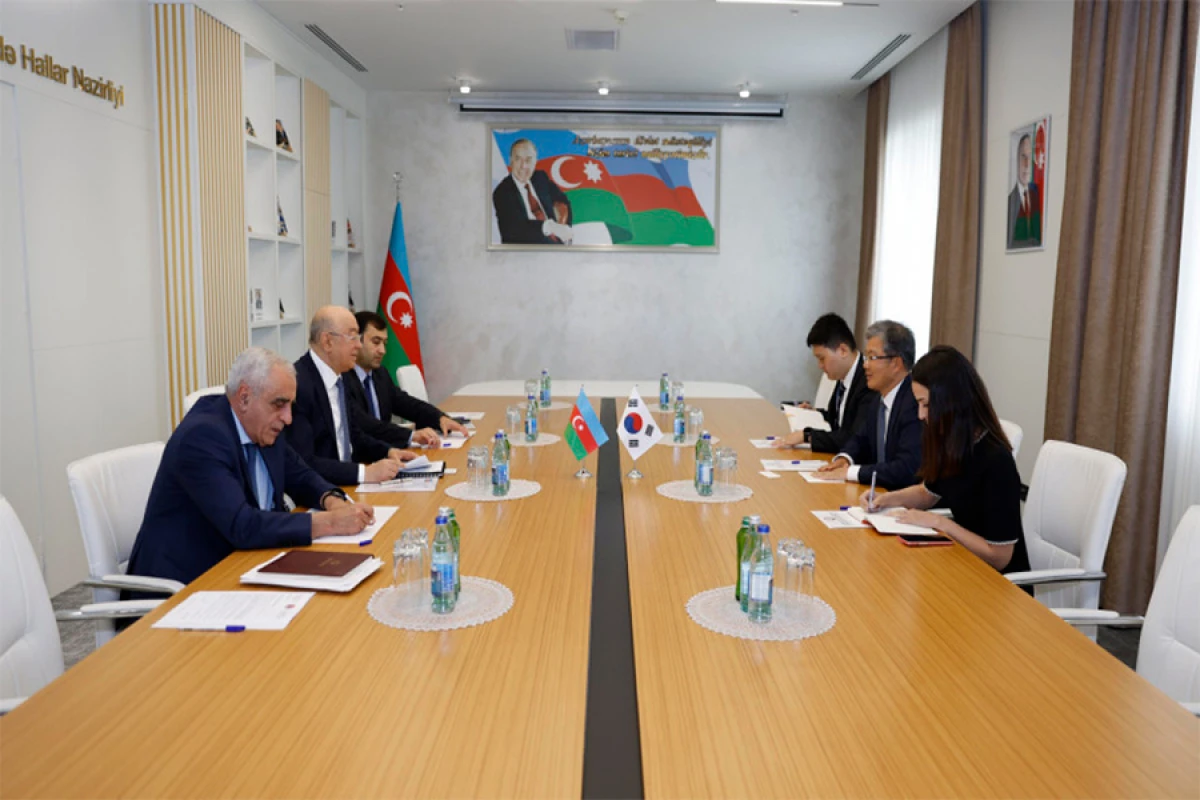 Kəmaləddin Heydərov Koreya səfiri ilə görüşdü