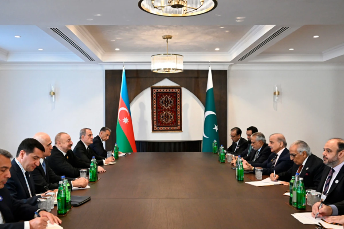Azərbaycan Prezidenti Xankəndidə Pakistanın Baş naziri ilə görüşdü