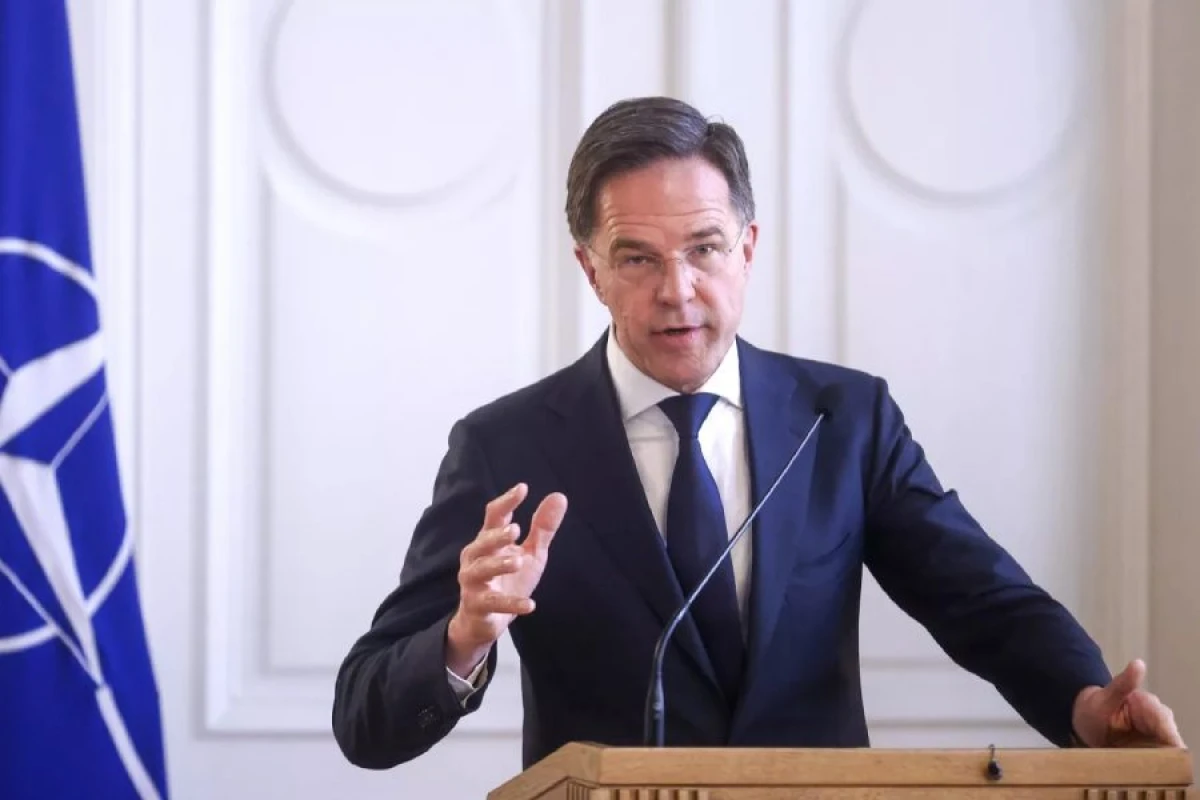Rutte Ukrayna ilə bağlı ABŞ-yə müraciət etdi