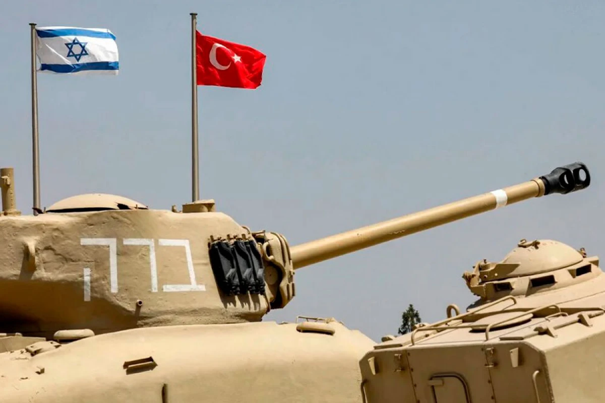 FT: Yaxın Şərqdə güc balansı dəyişib