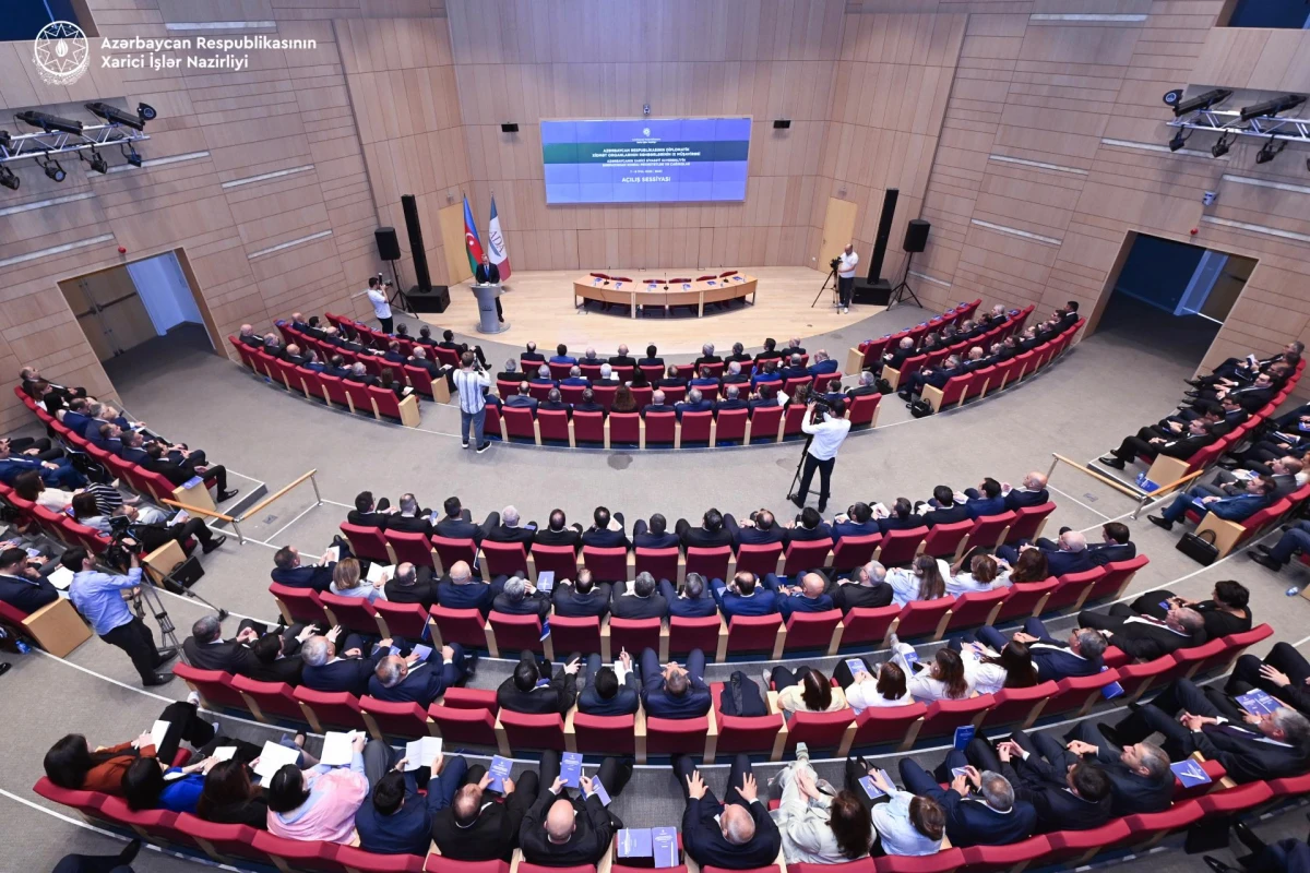 Diplomatik xidmət orqanlarının rəhbərlərinin IX müşavirəsinin açılışı oldu — 2