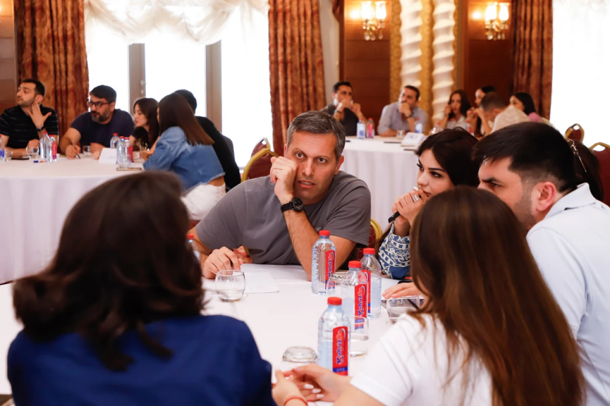 Azərbaycan milli mətbuatının 150 illiyi münasibətilə media nümayəndələri arasında intellektual yarış keçirildi — 6