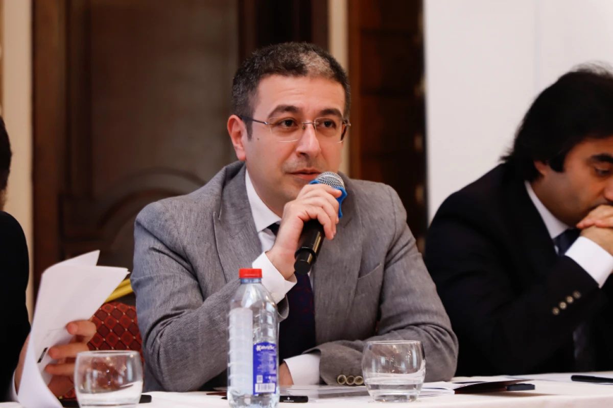 Azərbaycan milli mətbuatının 150 illiyi münasibətilə media nümayəndələri arasında intellektual yarış keçirildi — 7