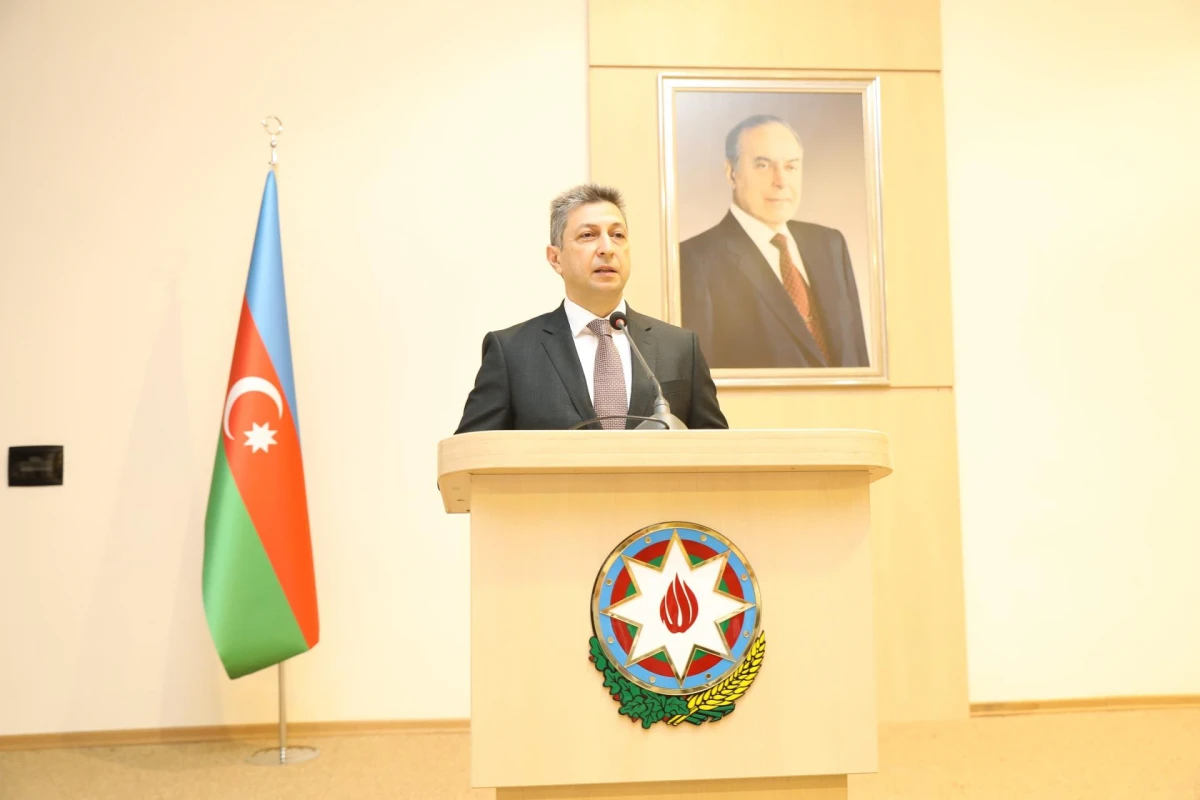 Səhiyyə naziri institutun yeni rektorunu kollektivə təqdim etdi — 1