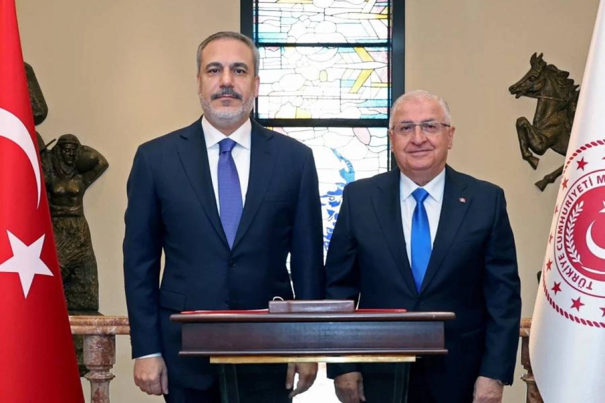 Fidan və Gülər İslamabada gedir