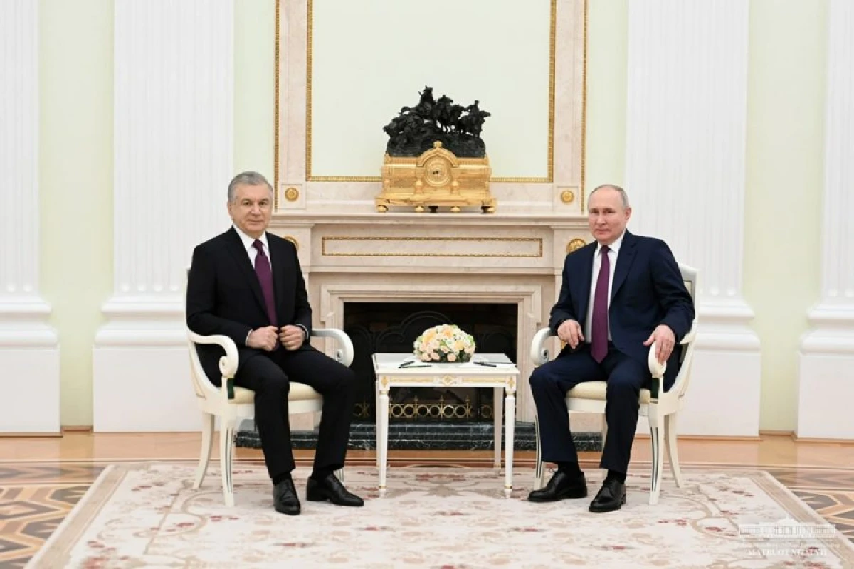 Putin Özbəkistan prezidenti ilə danışdı