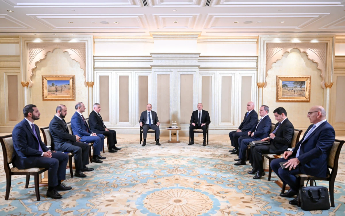 Prezident İlham Əliyevin Ermənistanın Baş naziri Nikol Paşinyanla görüşü oldu - YENİLƏNDİ 2 — 1