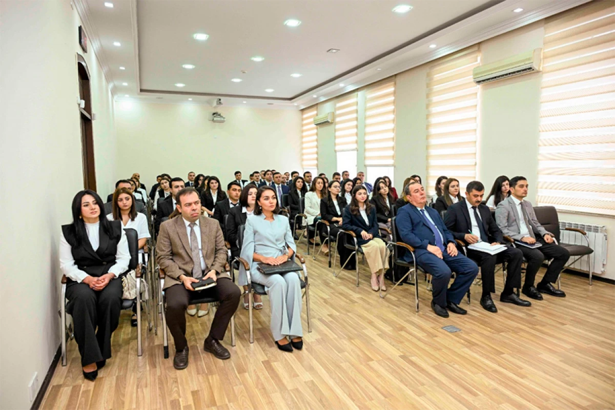 Ədliyyə orqanlarına qulluğa qəbul olan namizədlərlə icbari təlimlərə start verildi