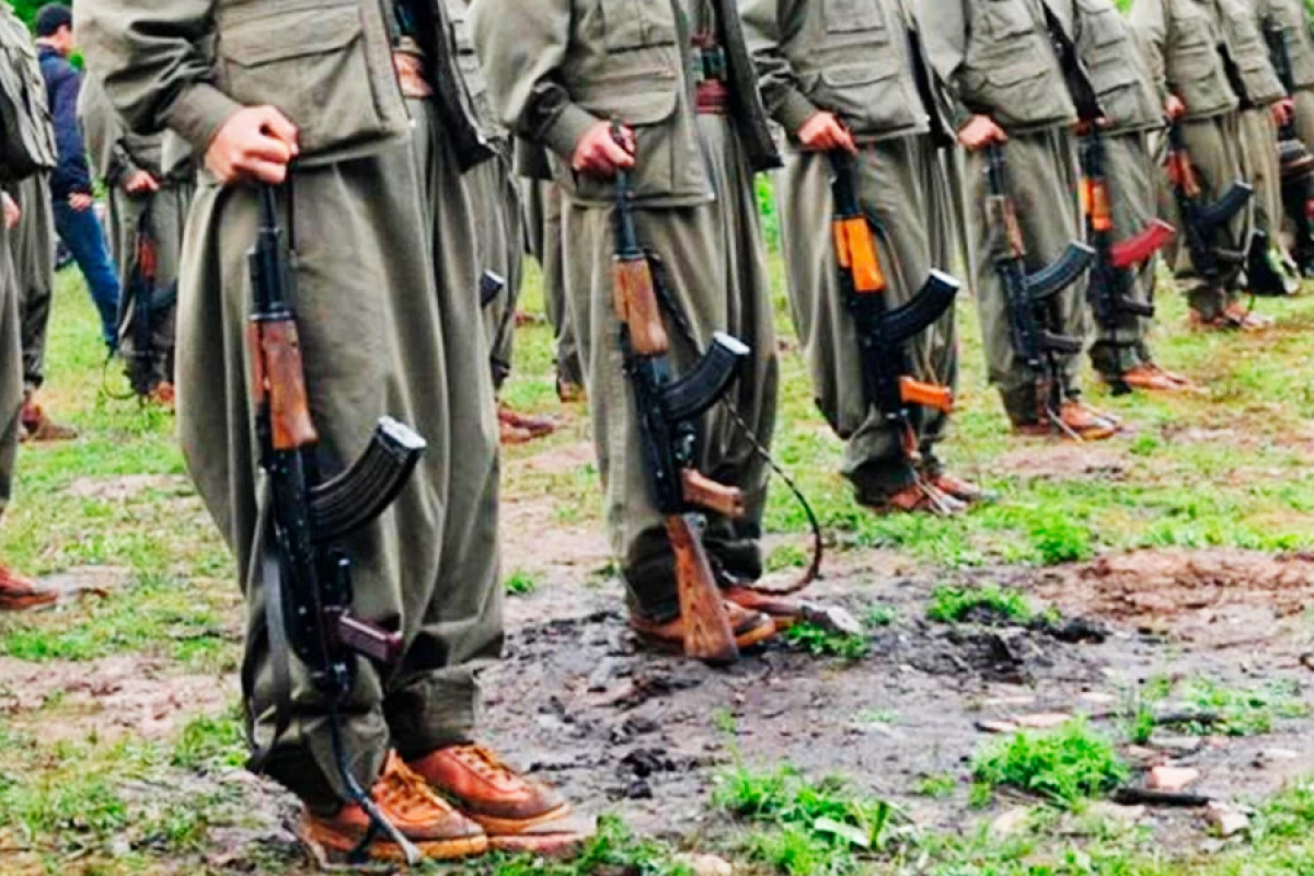 PKK İraqın şimalında silahları təhvil verdi