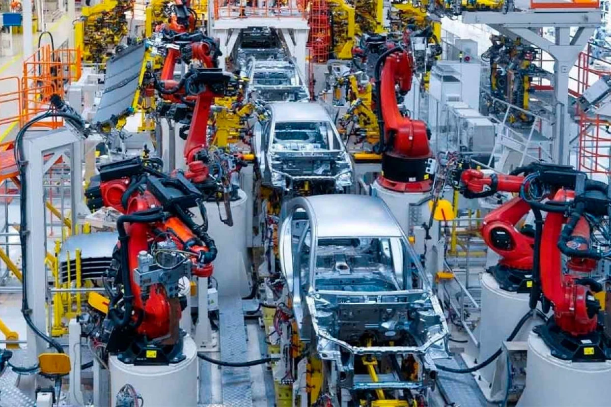 Minik avtomobillərinin istehsalı 5 %-ə yaxın artdı
