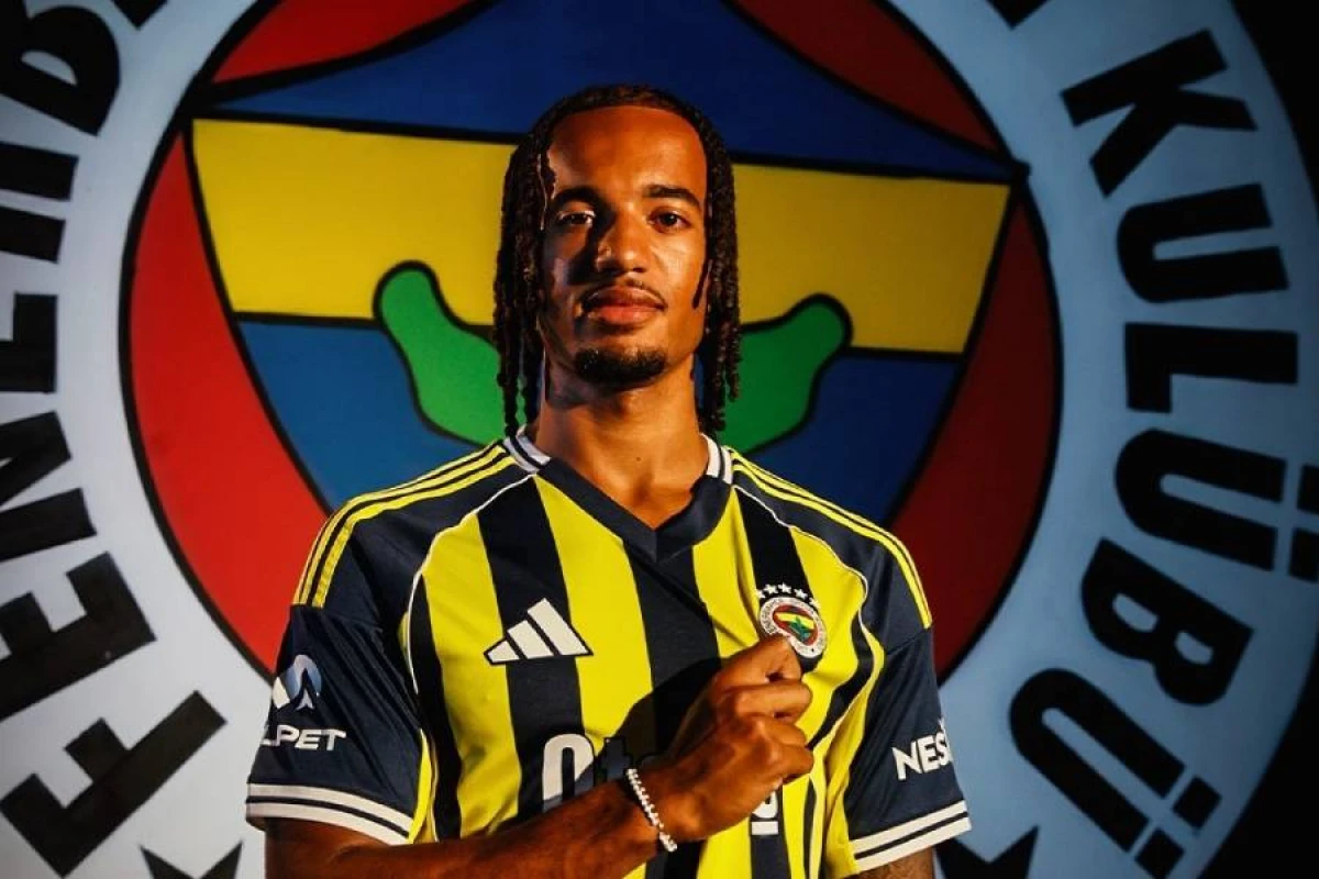 "Fənərbaxça" yeni transferini açıqladı