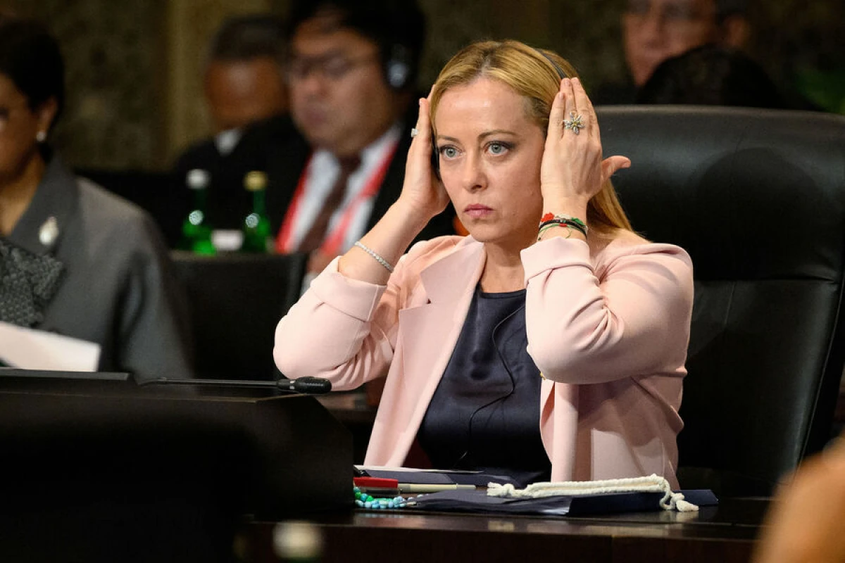 Meloni: "Ticarət tarifləri ticarət müharibəsinə yol aça bilər"