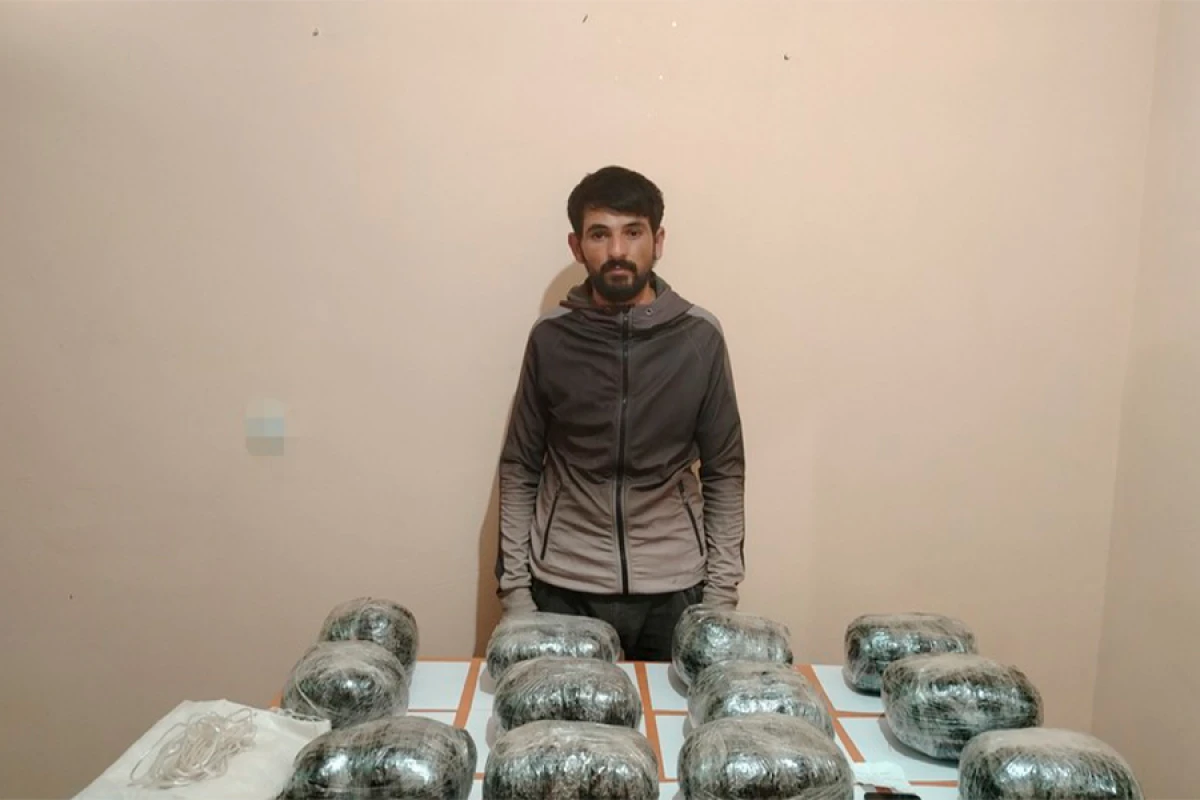 13 kiloqram narkotik vasitənin ölkə ərazisinə keçirilməsinin qarşısı alındı