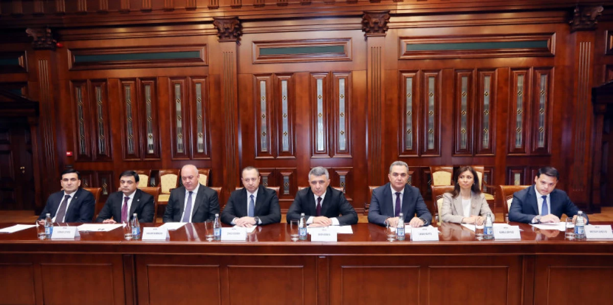 İraq Ali Məhkəməsinin sədri Azərbaycanda səfərdədir — 1