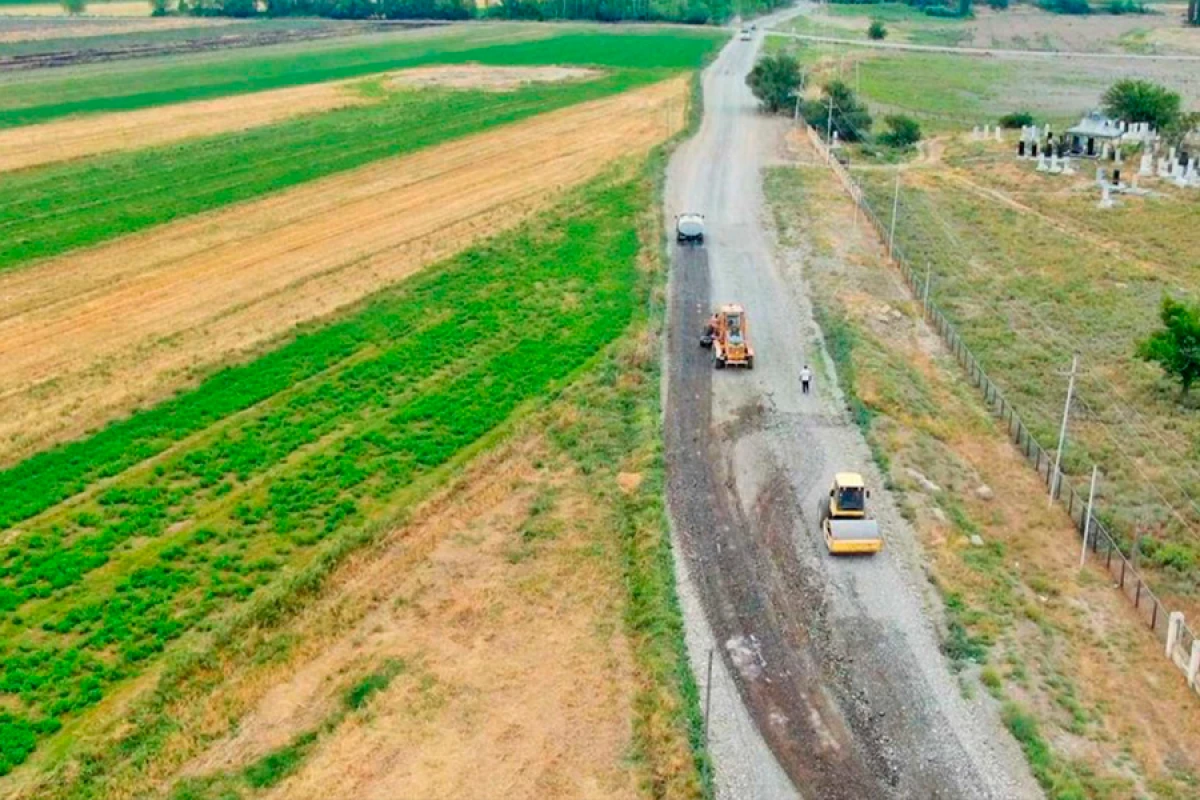 Bərdədə bir neçə kəndi birləşdirən yollar yenidən qurulur