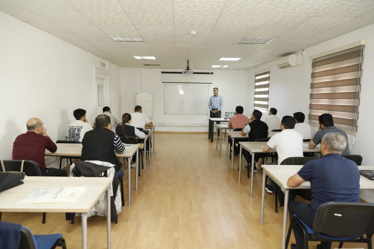 Daha 665 işsiz şəxs peşə hazırlığına cəlb edildi — 1
