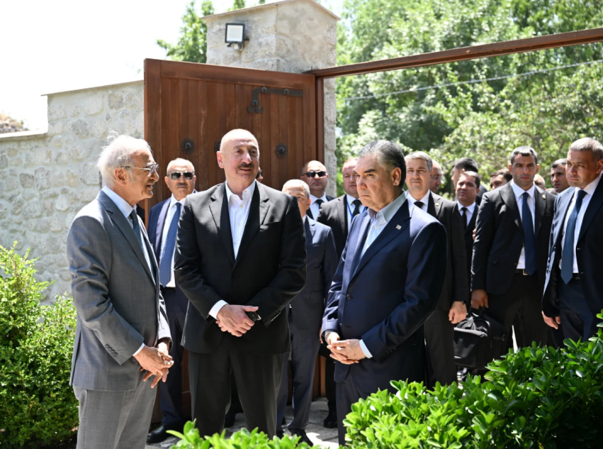 İlham Əliyev və Qurbanqulu Berdiməhəmmədov Bülbülün ev-muzeyində oldular — 7