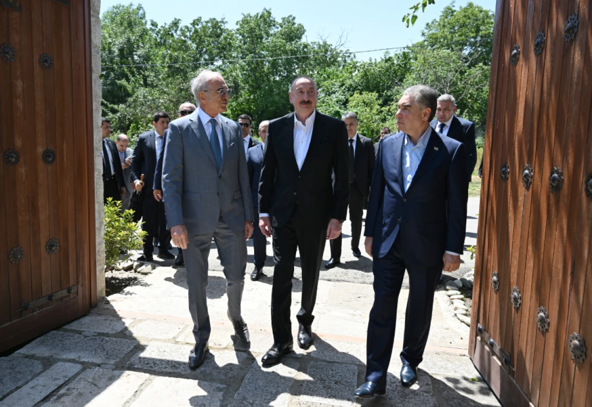 İlham Əliyev və Qurbanqulu Berdiməhəmmədov Bülbülün ev-muzeyində oldular — 9