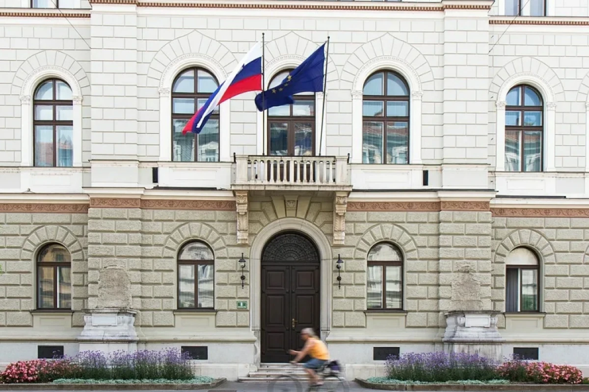 Sloveniya iki israilli naziri “persona non qrata” elan etdi