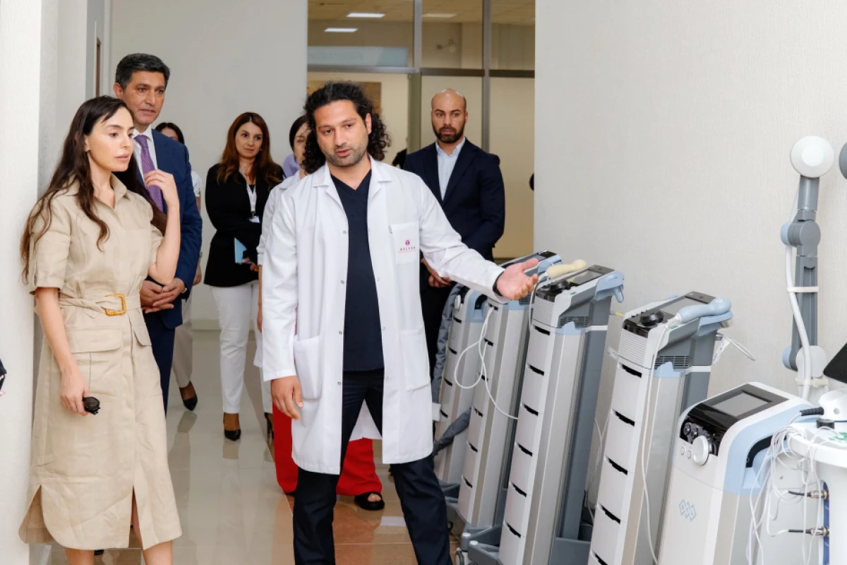 Leyla Əliyeva “Məlhəm Hospital”ı ziyarət etdi — 9