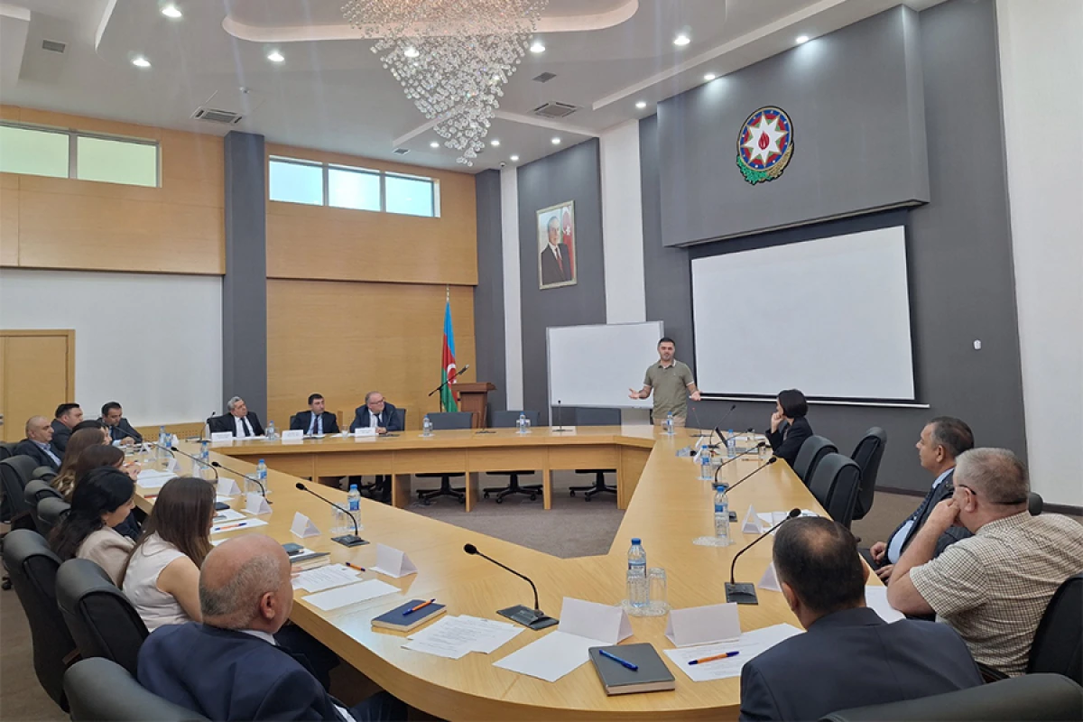 Hakimlər üçün “Stresin idarə olunması” təlimi keçirildi