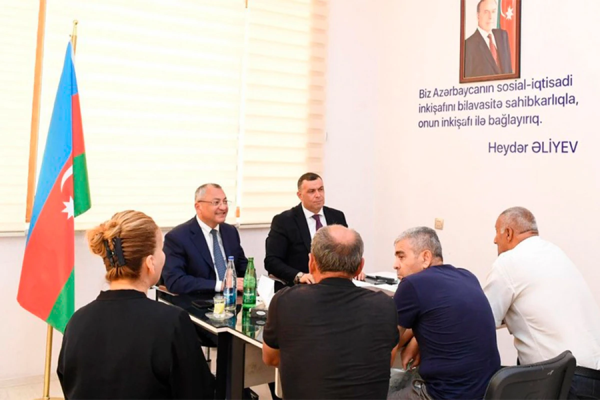 Rövşən Rzayev Ağdamda vətəndaşları qəbul etdi