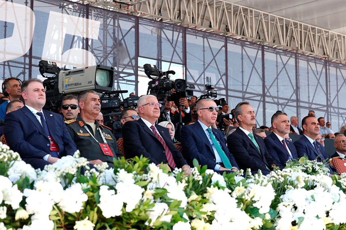 Müdafiə Nazirliyinin rəhbər heyəti Türkiyədə səfərdədir