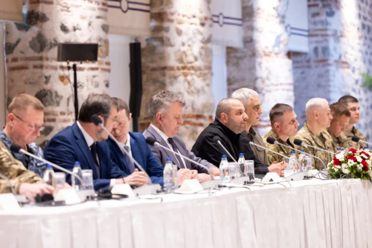 Zelenski Rusiya ilə danışıqlar üzrə nümayəndə heyətinin tərkibini genişləndirdi