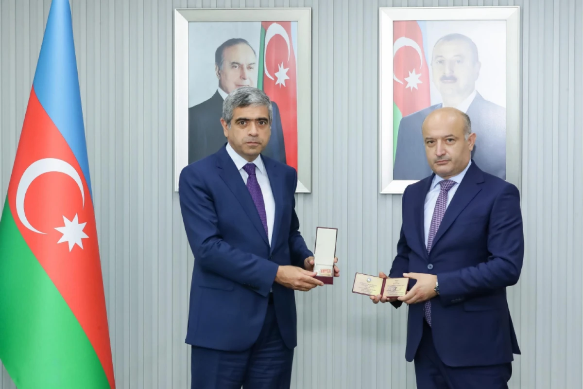 Nazirlik əməkdaşlarına vəsiqə və medallar təqdim olundu — 2