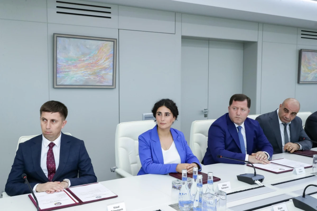 Nazirlik əməkdaşlarına vəsiqə və medallar təqdim olundu — 7