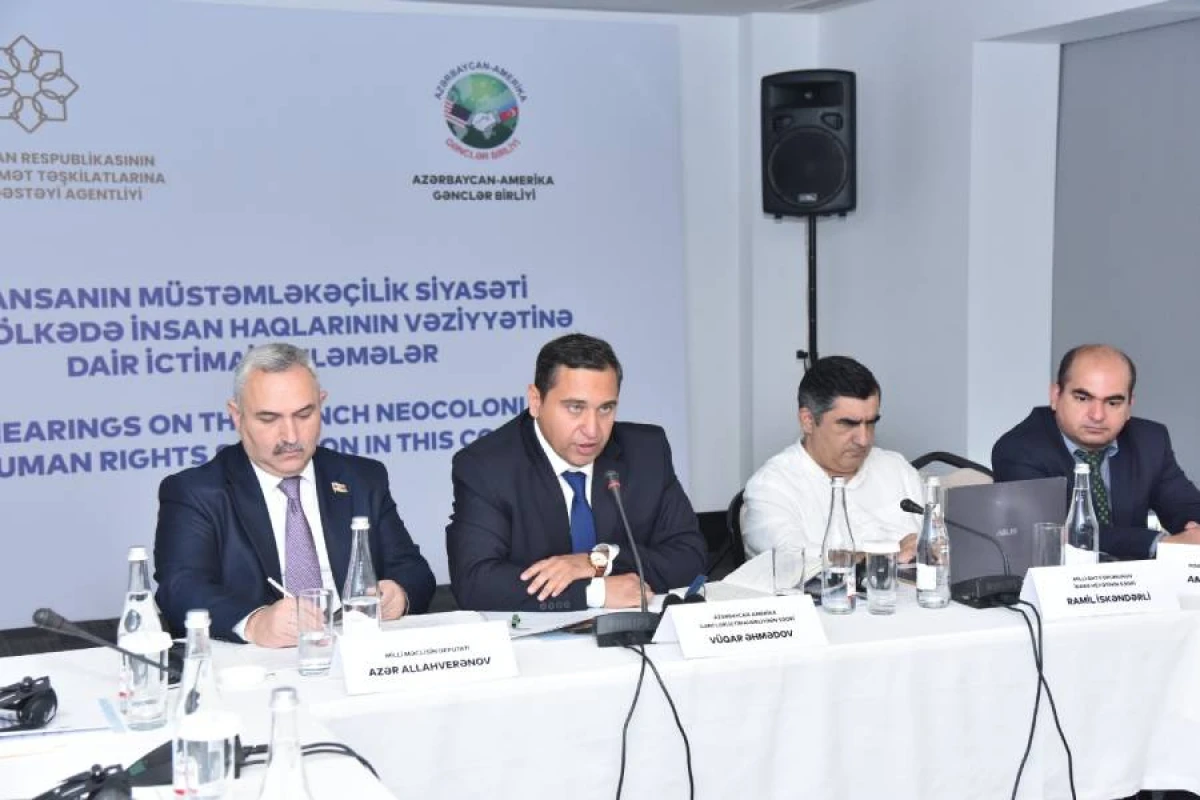 Fransanın müstəmləkəçilik siyasətinə dair ictimai dinləmələr keçirildi