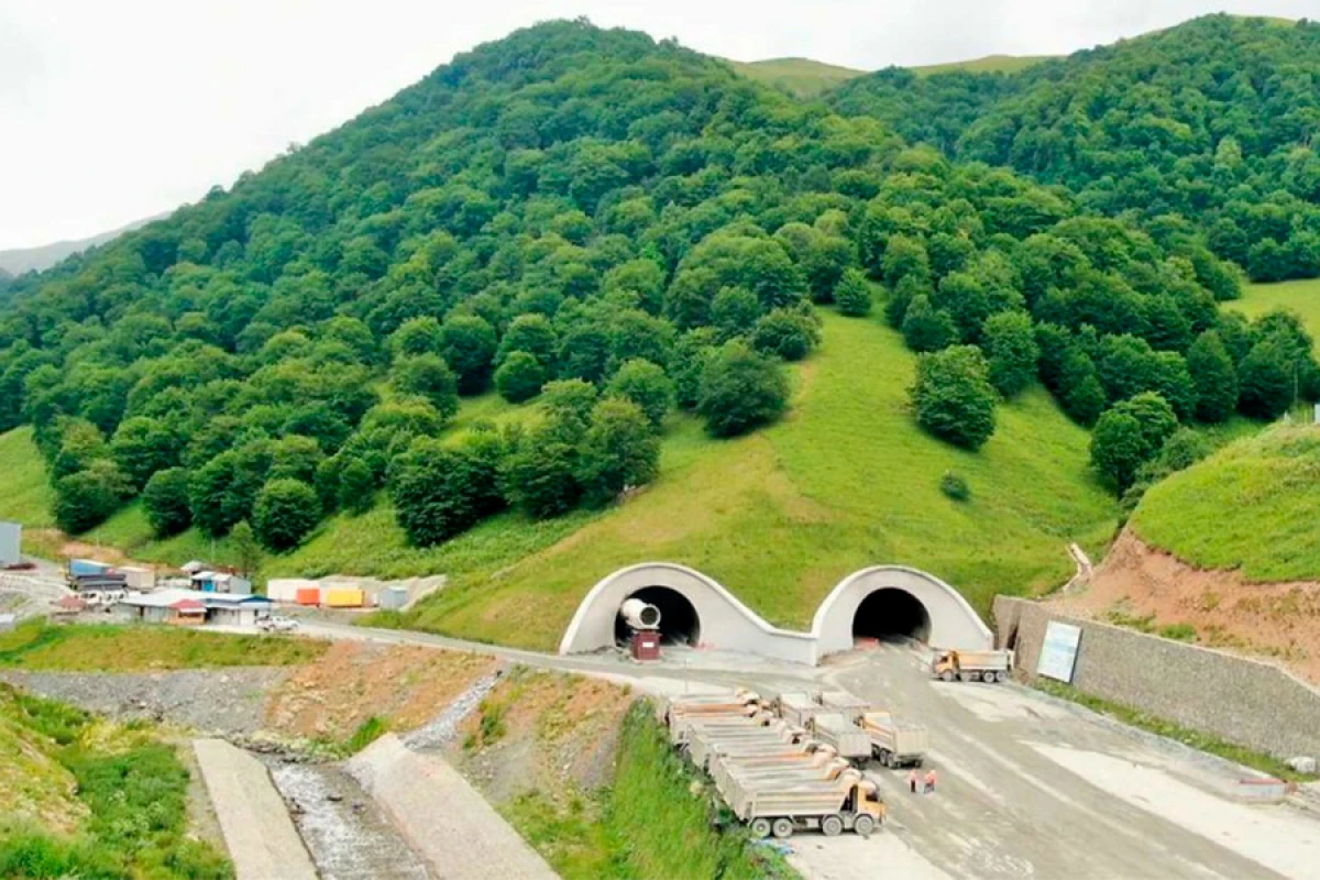 Toğanalı-Kəlbəcər-İstisu avtomobil yolunun tikintisi 85 % icra edildi