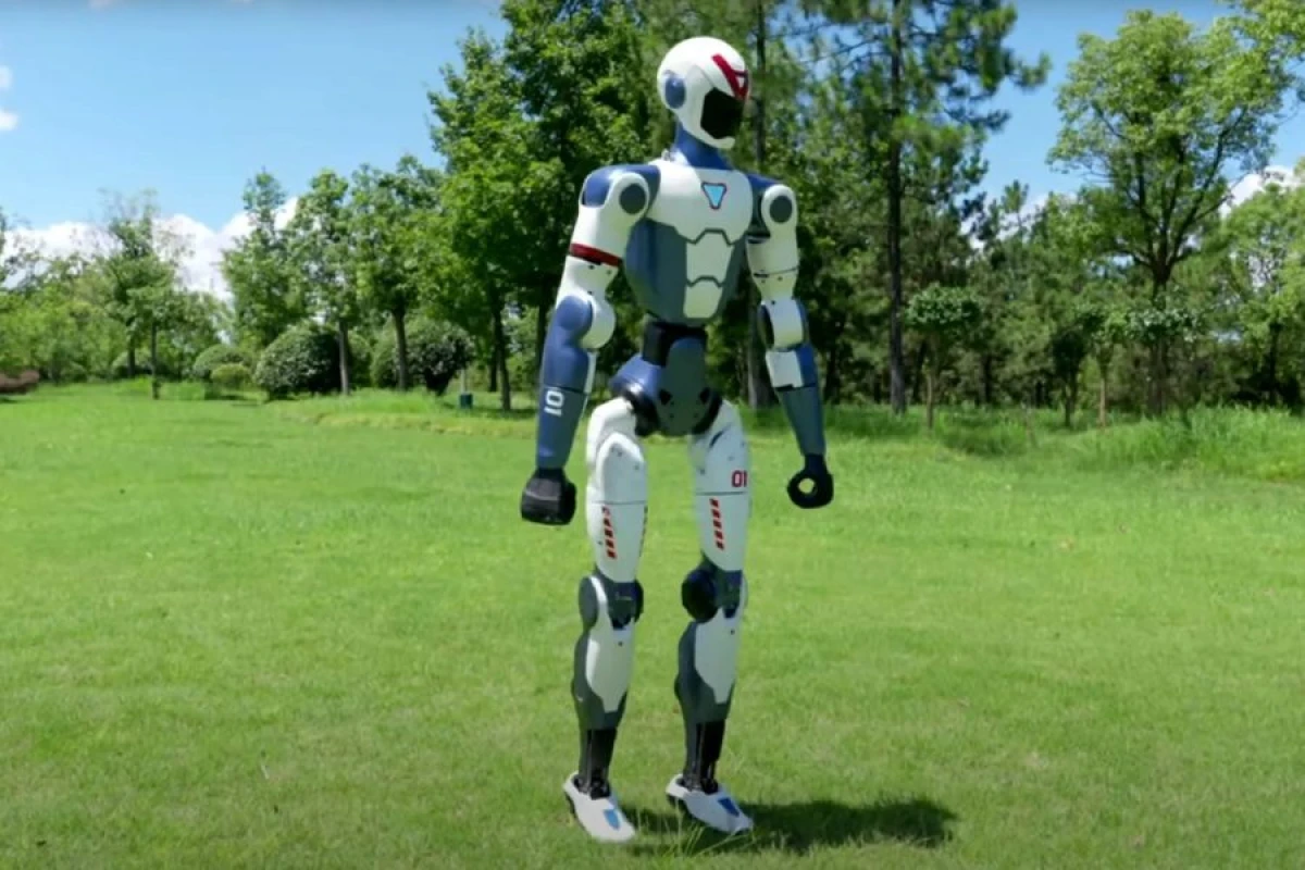 Çin ucuz insanabənzər robot təqdim etdi