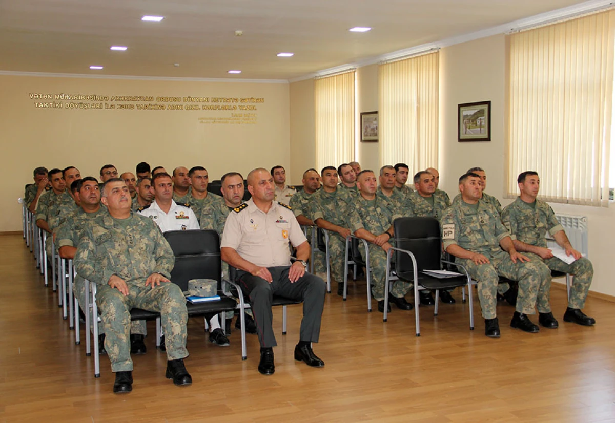 Hərbi Polis İdarəsində qoşun xidmətinin təşkili üzrə seminar keçirildi — 1