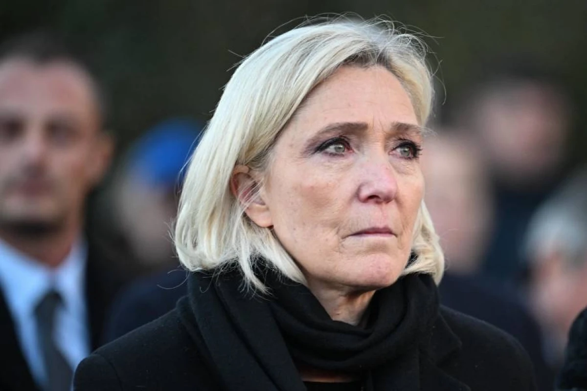 Le Pen Aİ və ABŞ-ni ittiham etdi