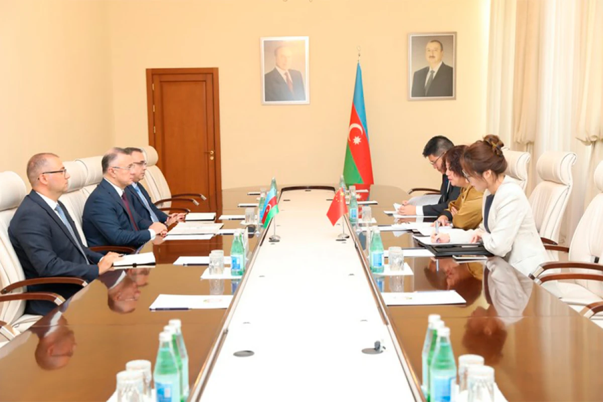 Azərbaycan və Çin səhiyyə sahəsində müzakirələr apardı