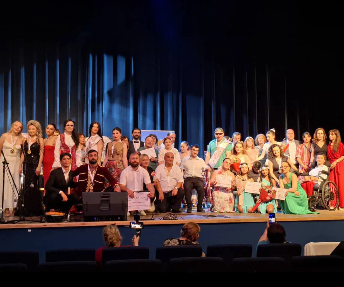 Əlilliyi olan gənclərimiz beynəlxalq musiqi festivalında uğur qazandılar — 1