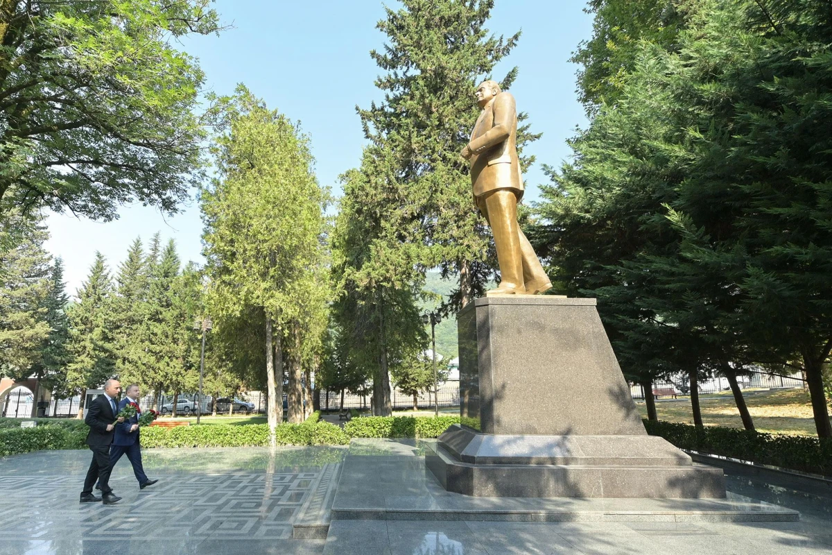 Elm və təhsil naziri Oğuzda vətəndaşları qəbul etdi — 3