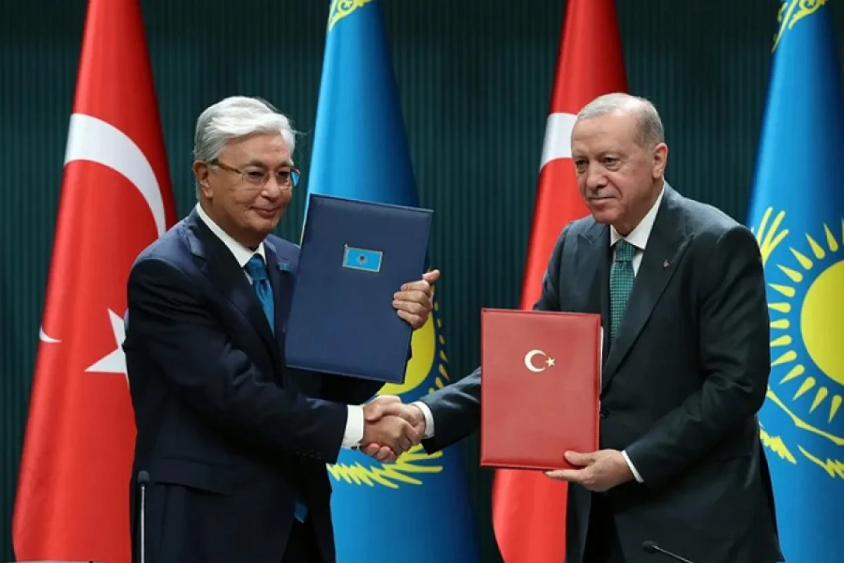 Qazaxıstan və Türkiyə arasında bir sıra sənədlər imzalandı