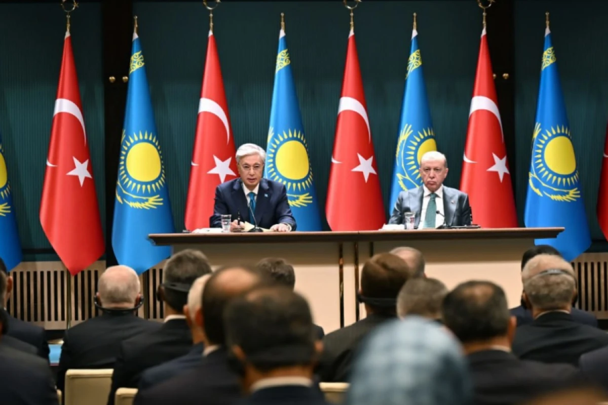 Tokayev Ərdoğanı ölkəsinə dəvət etdi